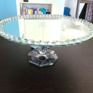 Mirrored cake stand